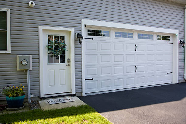 24/7 Emergency Garage Door Panel Replacement experts in Scott County County, KY
